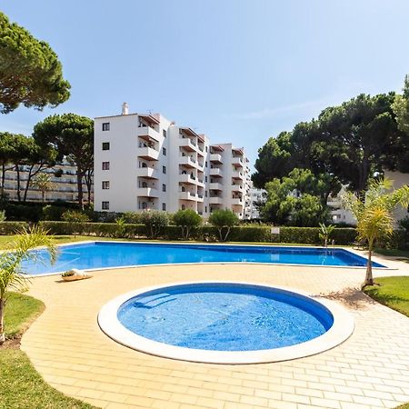 Centralgarve - Great, Bright 2-Bedroom Flat In The Center Of Vilamoura -Topazio الغرفة الصورة